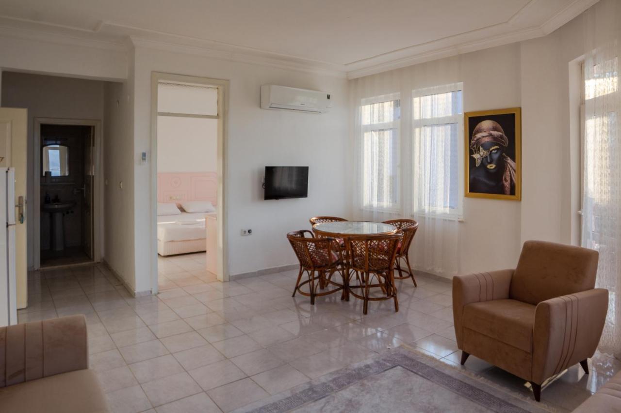 Pembe Koesk Apart Otel Fethiye Exterior photo